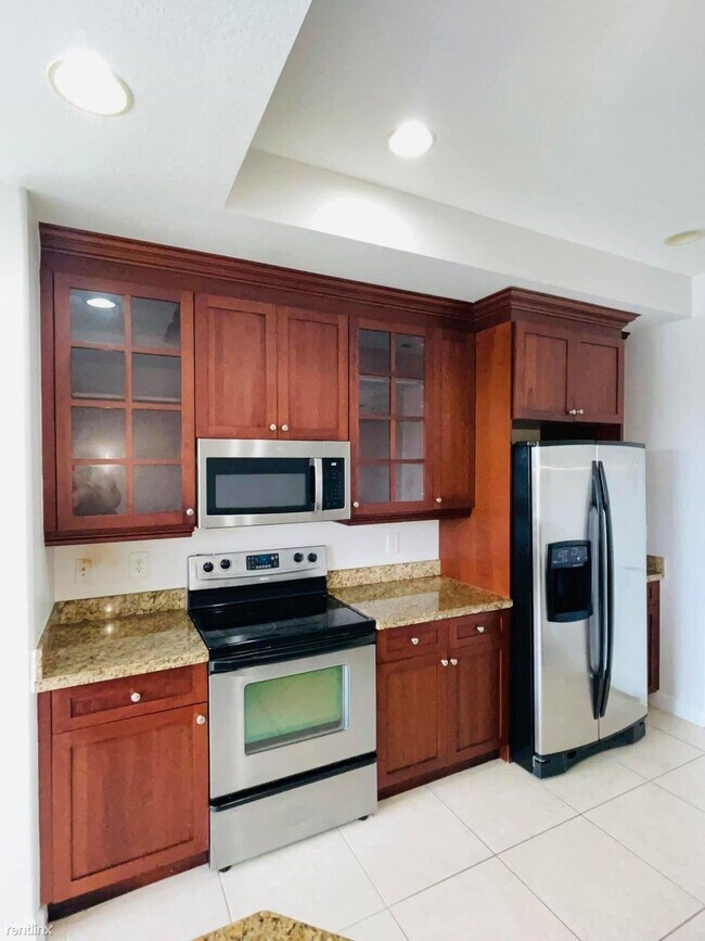 Building Photo - 3 br, 2 bath House - 12782 NW 83rd Ct # 36-C