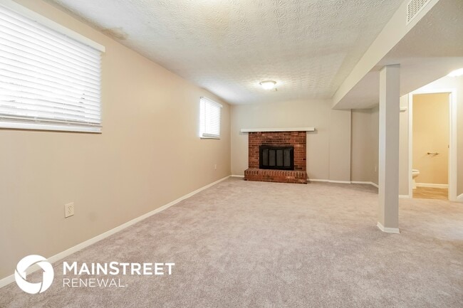 Foto del edificio - 6560 Benjamin Dr