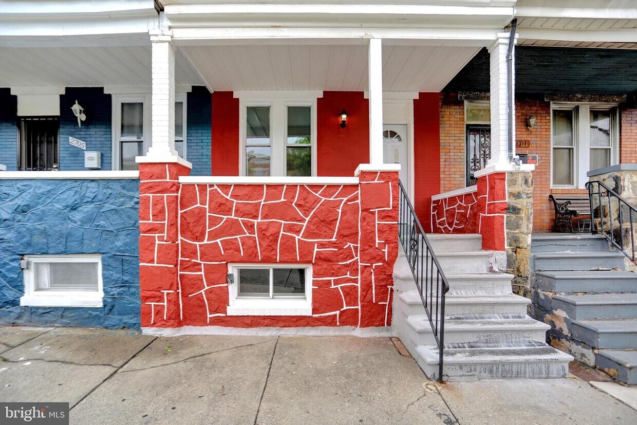 Primary Photo - 2703 Ashland Ave
