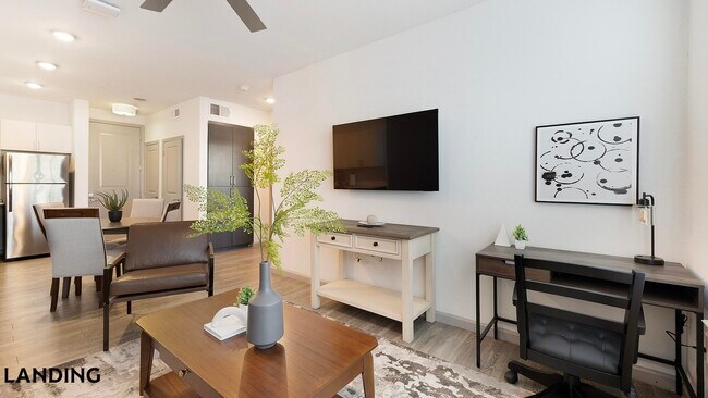 Foto del edificio - 1001 S Center St