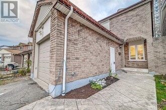 Building Photo - 63 Chalfield Ln