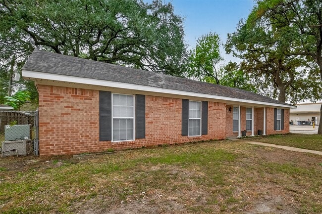 Foto del edificio - 5615 Beechnut St