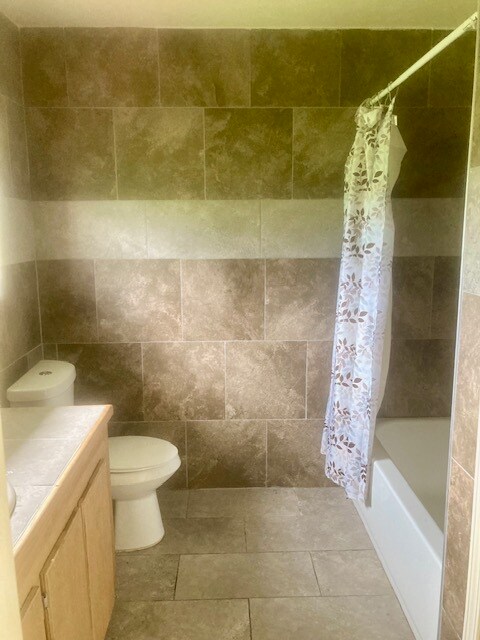 Foto del edificio - 1001 McDonald Dr