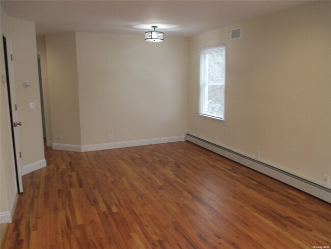 Foto del edificio - 60 Firwood Rd