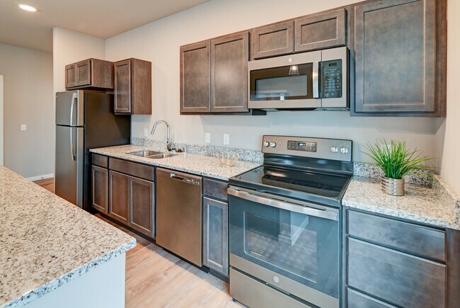 Cocina D2 - The Crest Luxury Apartments