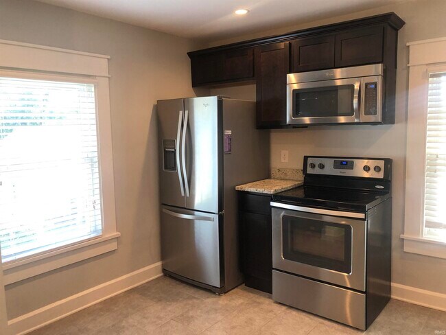 Foto del edificio - 729 E Hunter Ave