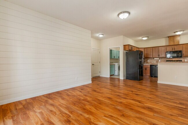 Foto del edificio - 5231 66th Ave SE