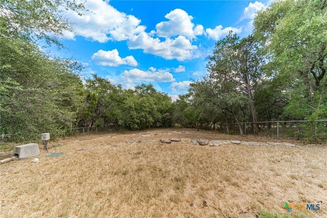 Building Photo - 1466 Bonnyview Dr