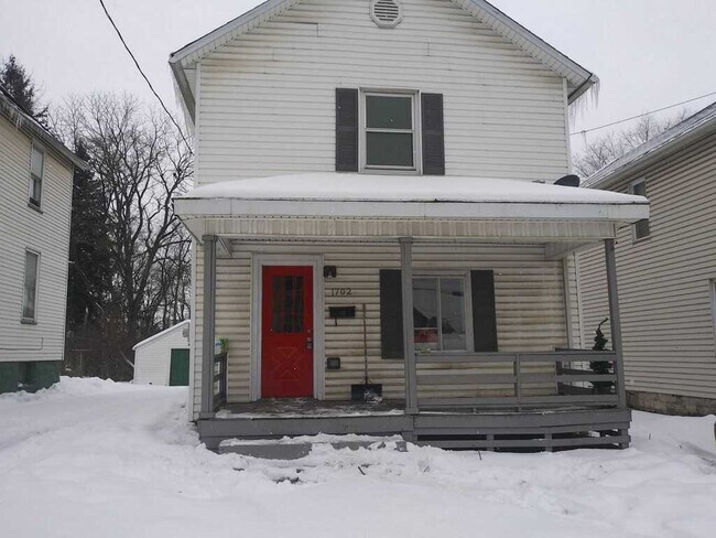 Building Photo - 1702 Moravia St