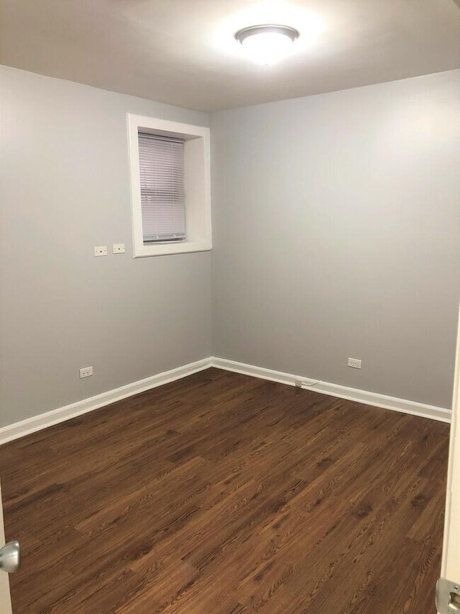 Foto del edificio - 2 bedroom in Chicago IL 60640