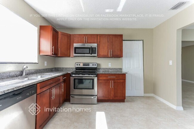 Foto del edificio - 7560 Pierce St