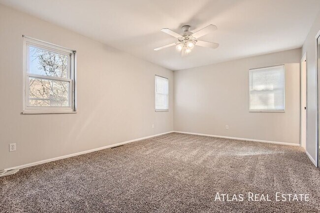 Building Photo - 2994 Whileaway Cir E