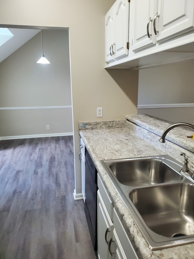 Building Photo - 3311 Walton Ln