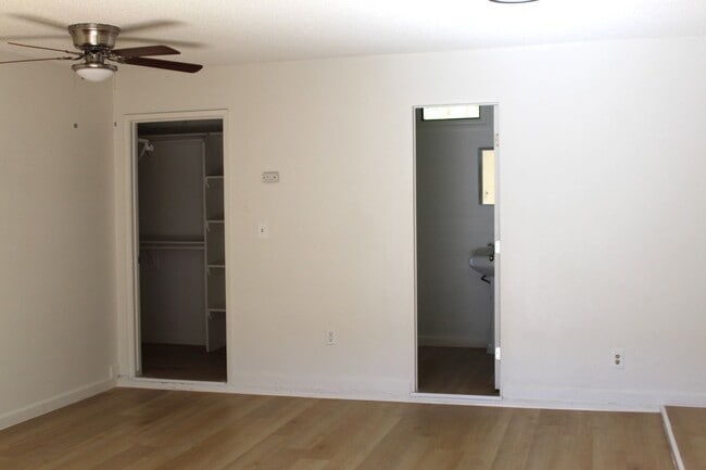 Building Photo - Studio Apartment Quailwood Neighborhood