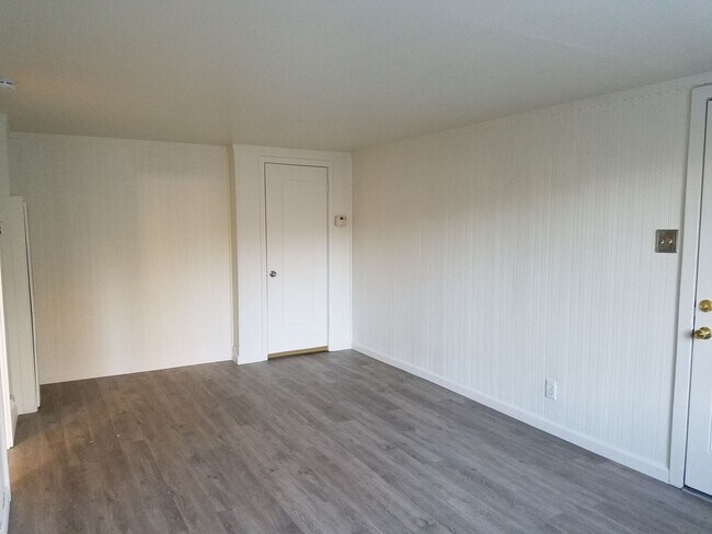 Building Photo - 1 br, 1 bath House - 5014 San Fransisco Blvd.