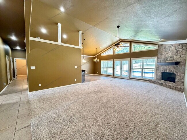 Foto del edificio - 3718 Brighton Pl