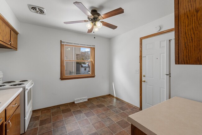 Building Photo - 3702 W Ramsey Ave