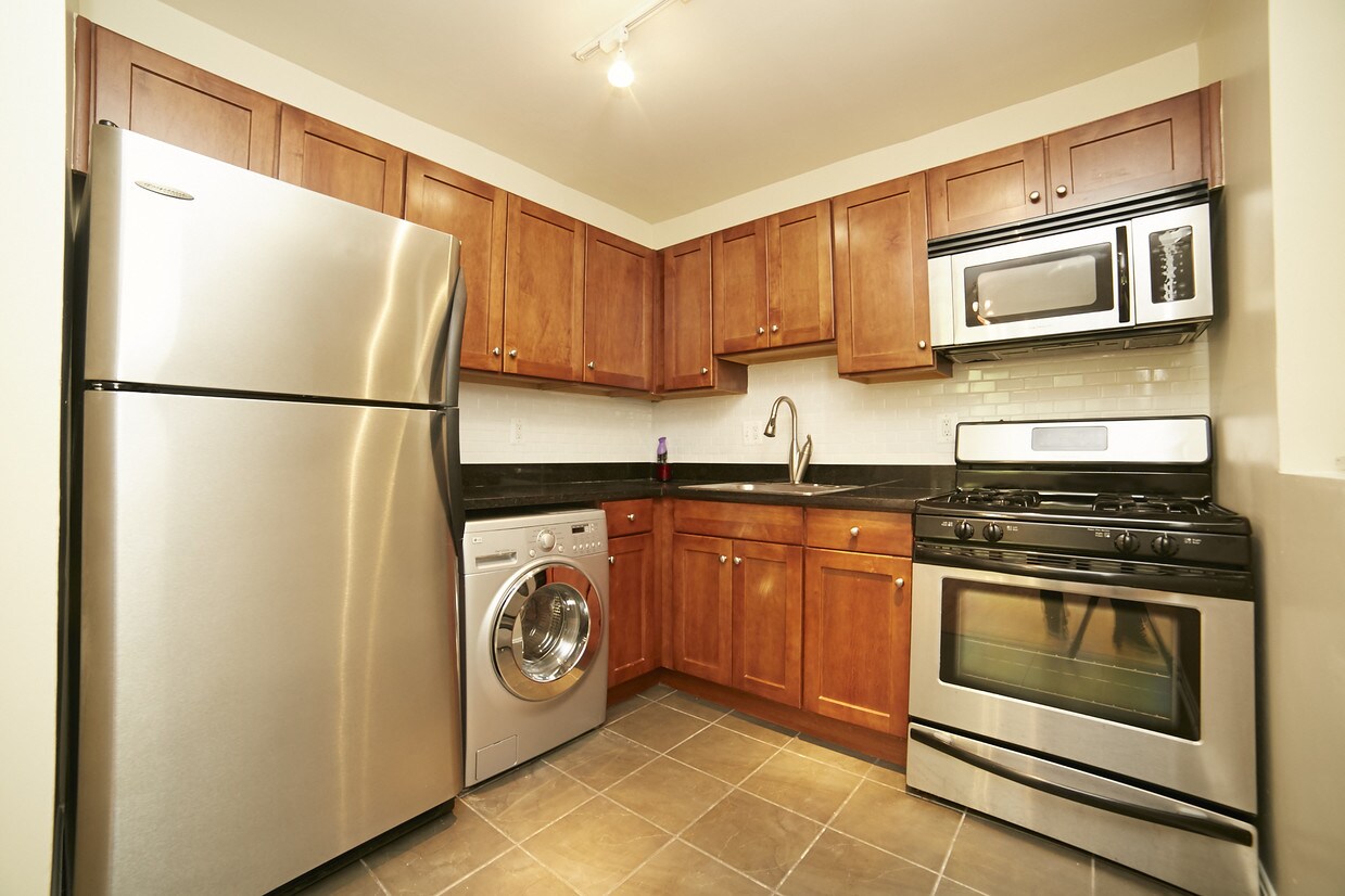 Foto principal - 3103 Naylor Rd SE