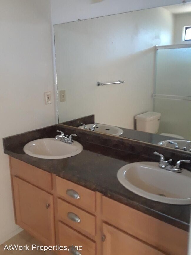 Building Photo - 3 br, 2 bath House - 1679 Strauss Ln.