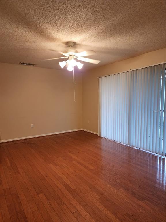 Foto del edificio - 181 Waterfall Way