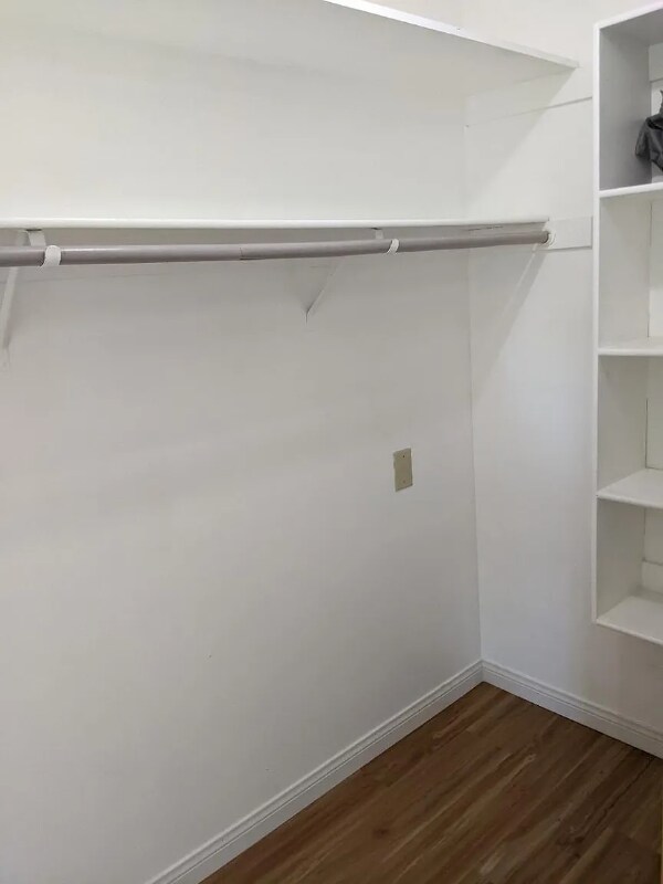 Foto del edificio - 11501 Faye Ave