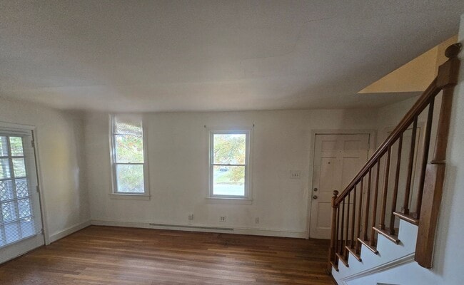 Building Photo - 3 bedroom home in Petersburg