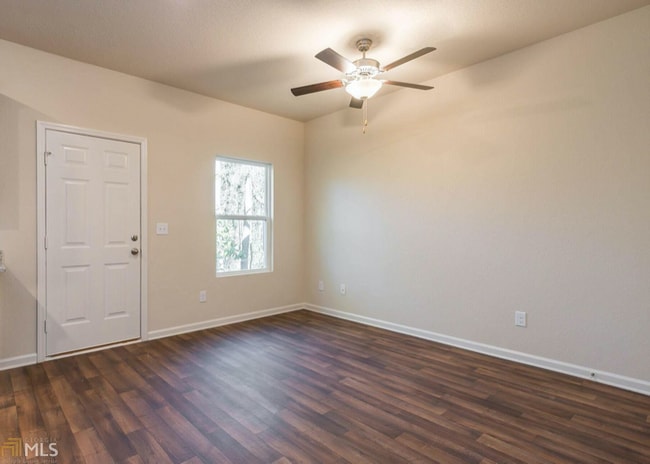 Photo - 913 Highwood Ln Townhome