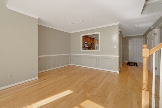 Foto del edificio - 3 Bed 3.5 Bath - Kentlands Townhouse - 2 C...