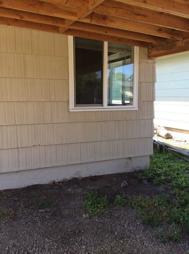 Foto del edificio - 3rd St Duplex