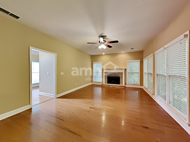 Building Photo - 1020 Allenbrook Ln