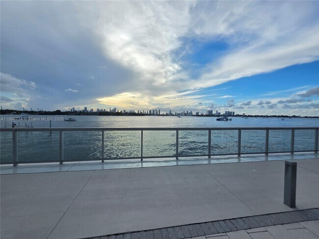 Foto del edificio - 1000 West Ave