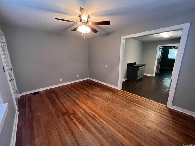 Building Photo - 308 N Olive St