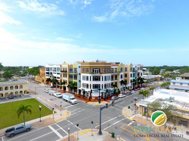 SUNLOFT CENTER BUILDING - 201 W Marion Ave