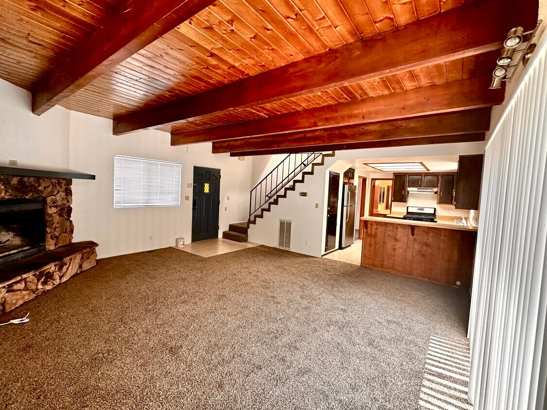 Primary Photo - 29157 South Ln