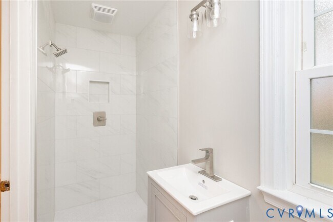 Foto del edificio - 609 Willomett Ave