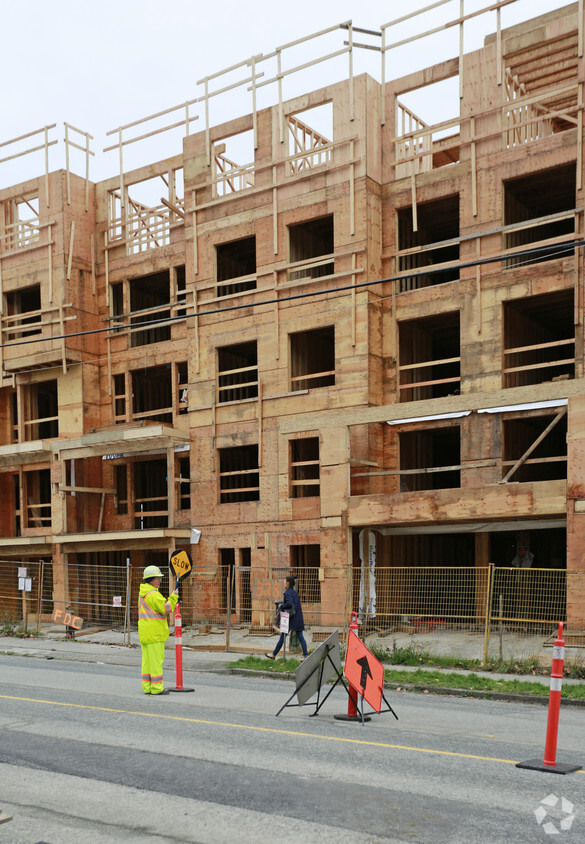 Building Photo - Agnes Living
