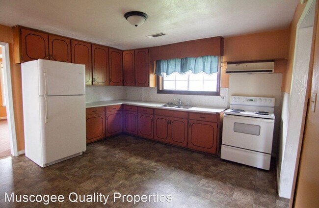 Building Photo - 2 br, 1 bath House - 5614 Lorenzo Rd