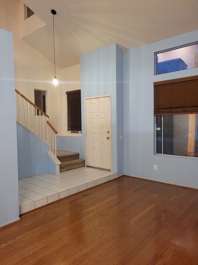 Entrada - 7192 Sappada Pl