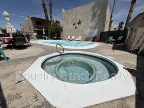 Building Photo - 1280 Mohave Dr