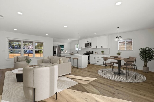 Foto del edificio - 17434 Saticoy St