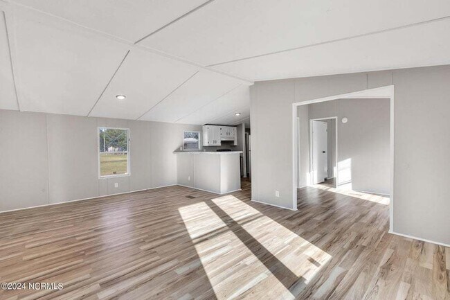 Foto del edificio - 185 Paradise Ln