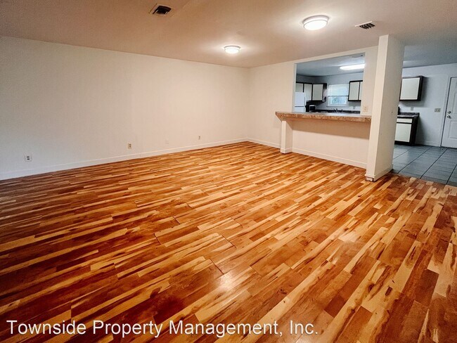 Building Photo - 4 br, 2.5 bath House - 246 Pheasant Run Court