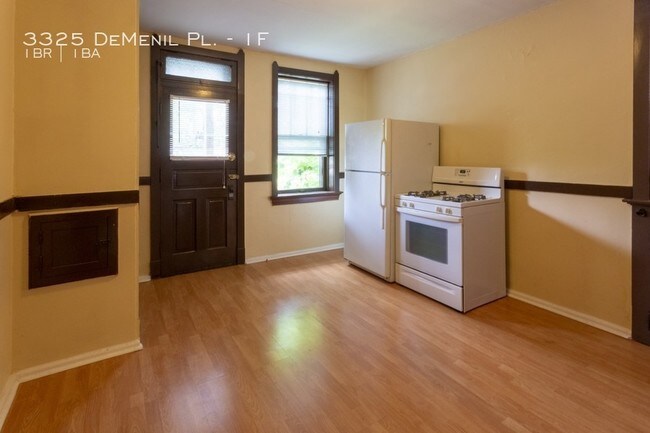 Building Photo - 3325 Demenil Pl