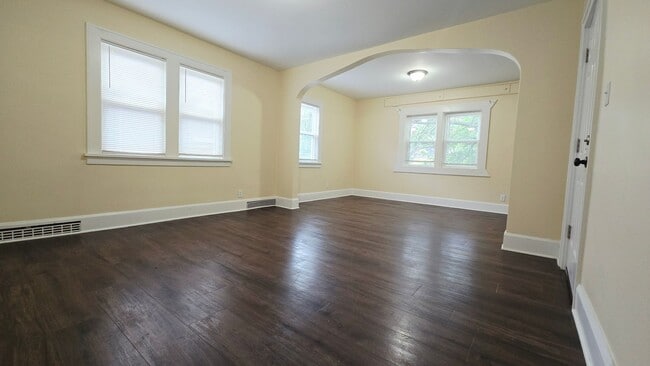 Building Photo - 2123-25 7th St