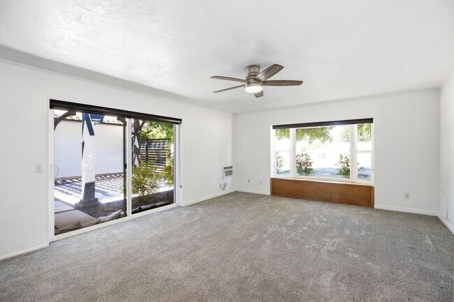 Foto del edificio - 3078 Wesley Powell Dr