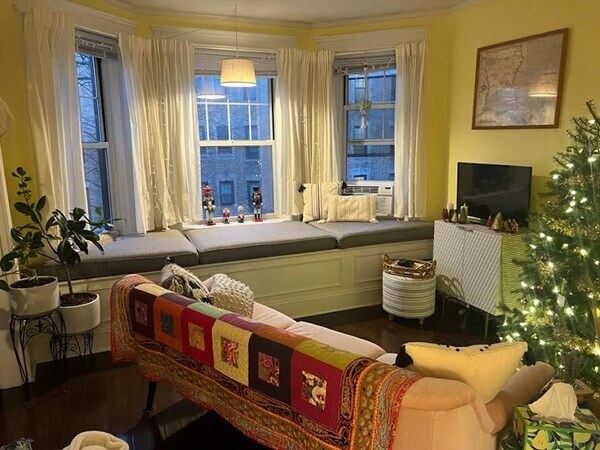 Foto principal - 120 Riverway St