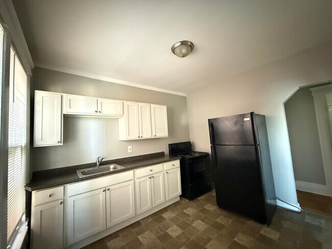 Foto del edificio - 4858 Commonwealth St