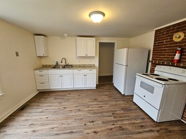 Foto del edificio - 71 Moultonville Rd