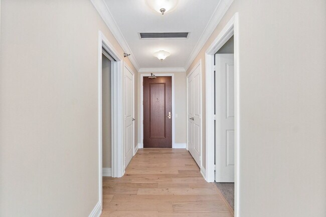 Building Photo - 55 E Erie St