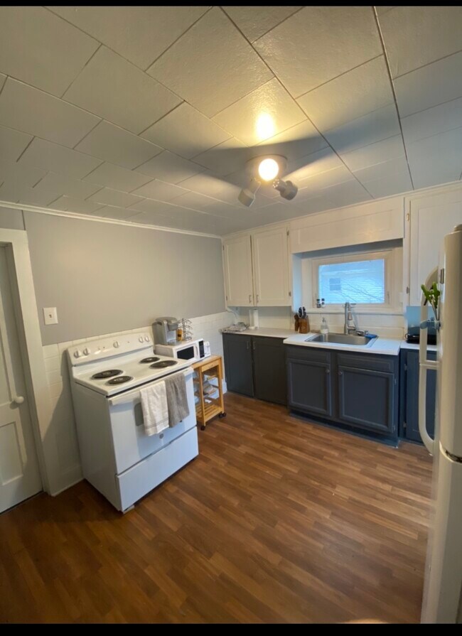 15 Sheldon St Unit 2, Norwich, NY 13815 Apartments in Norwich, NY